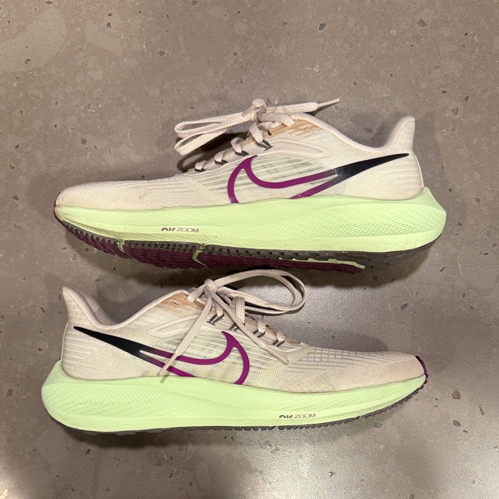 Nike Air Zoom Pegasus 39 Women’s Running Shoe